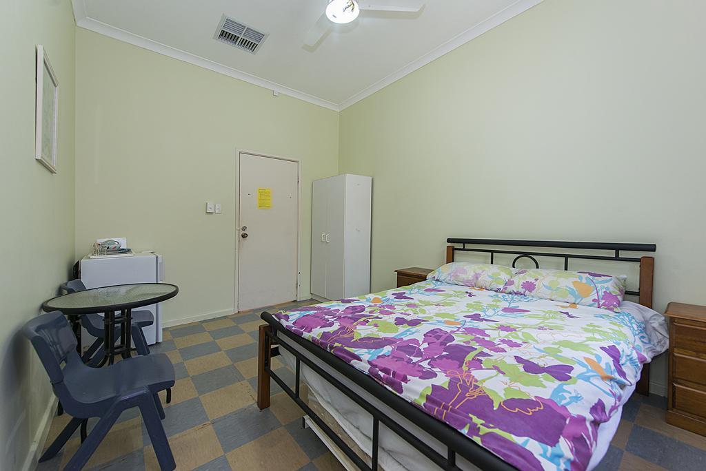 Victoria Park Lodge Пърт Екстериор снимка