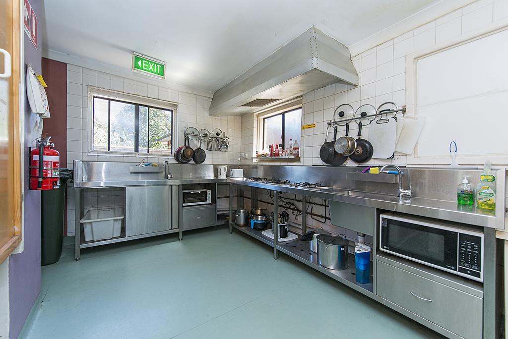 Victoria Park Lodge Пърт Екстериор снимка